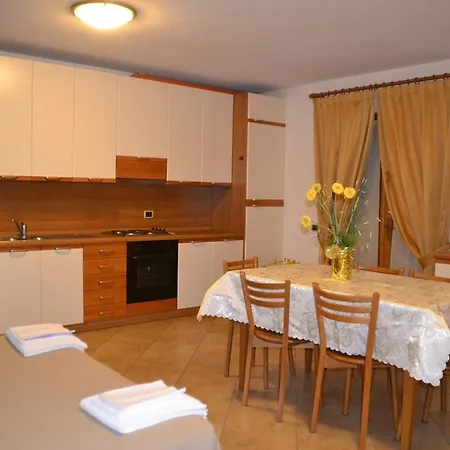 Aparthotel Dei Pini Campodolcino