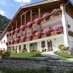 Dei Pini Aparthotel Campodolcino