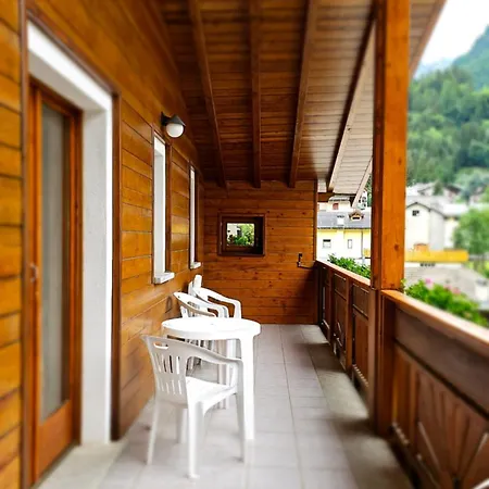 Dei Pini Aparthotel Campodolcino