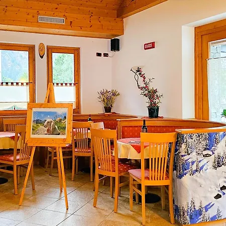 Aparthotel Dei Pini 3*