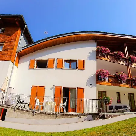 Dei Pini Aparthotel Campodolcino